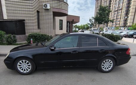 Mercedes-Benz E-Класс, 2004 год, 800 000 рублей, 2 фотография