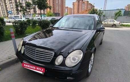 Mercedes-Benz E-Класс, 2004 год, 800 000 рублей, 3 фотография