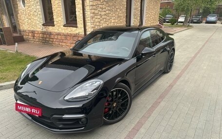 Porsche Panamera II рестайлинг, 2020 год, 12 050 000 рублей, 3 фотография