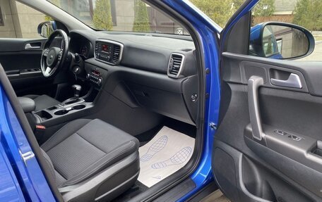 KIA Sportage IV рестайлинг, 2019 год, 2 350 000 рублей, 18 фотография
