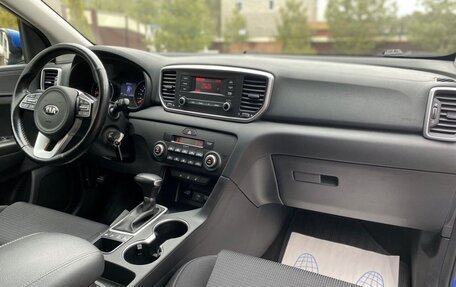 KIA Sportage IV рестайлинг, 2019 год, 2 350 000 рублей, 20 фотография