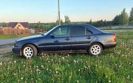 Mercedes-Benz C-Класс, 1995 год, 280 000 рублей, 3 фотография