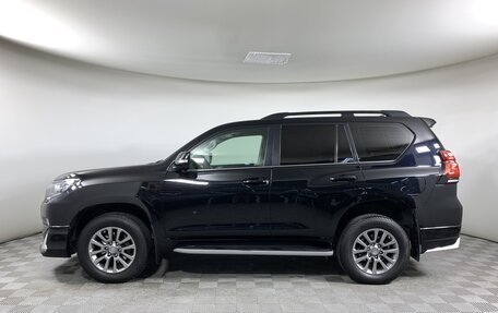 Toyota Land Cruiser Prado 150 рестайлинг 2, 2018 год, 4 939 000 рублей, 8 фотография