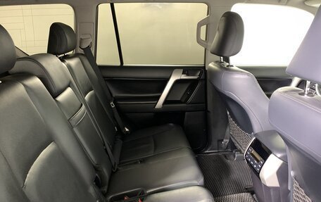Toyota Land Cruiser Prado 150 рестайлинг 2, 2018 год, 4 939 000 рублей, 17 фотография