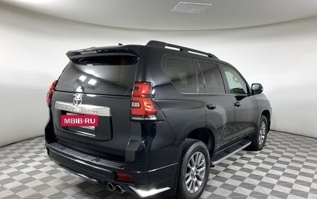 Toyota Land Cruiser Prado 150 рестайлинг 2, 2018 год, 4 939 000 рублей, 5 фотография