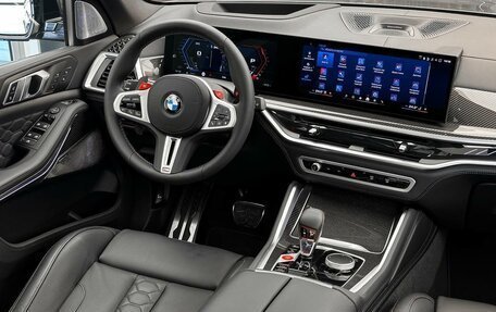 BMW X5 M, 2024 год, 27 000 000 рублей, 18 фотография