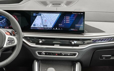 BMW X5 M, 2024 год, 27 000 000 рублей, 28 фотография