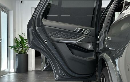 BMW X5 M, 2024 год, 27 000 000 рублей, 38 фотография