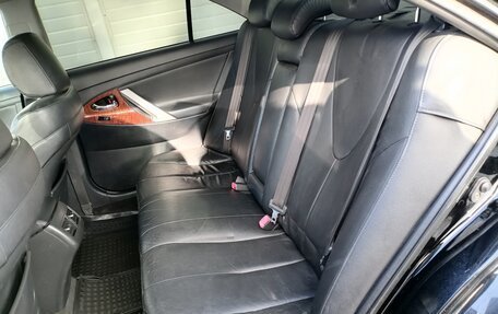 Toyota Camry, 2011 год, 865 000 рублей, 12 фотография