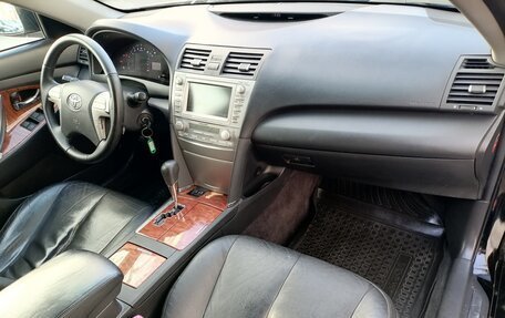 Toyota Camry, 2011 год, 865 000 рублей, 11 фотография
