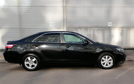 Toyota Camry, 2011 год, 865 000 рублей, 5 фотография