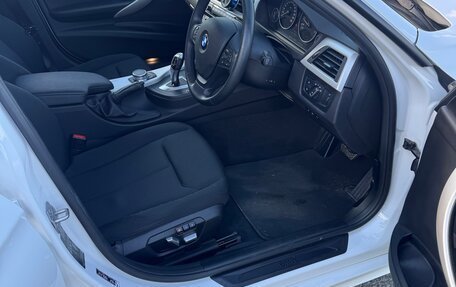 BMW 3 серия, 2016 год, 1 800 000 рублей, 4 фотография