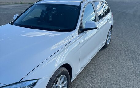 BMW 3 серия, 2016 год, 1 800 000 рублей, 3 фотография