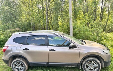 Nissan Qashqai+2 I, 2010 год, 1 080 000 рублей, 2 фотография