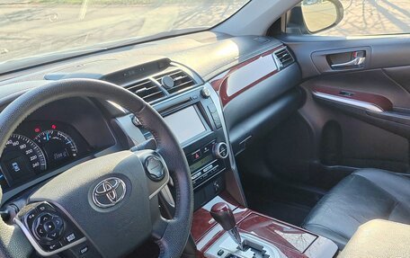 Toyota Camry, 2013 год, 1 650 000 рублей, 2 фотография