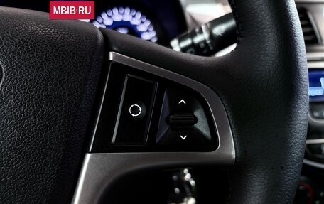 Hyundai Solaris II рестайлинг, 2015 год, 933 000 рублей, 14 фотография