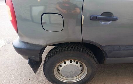 Chevrolet Niva I рестайлинг, 2005 год, 190 000 рублей, 9 фотография