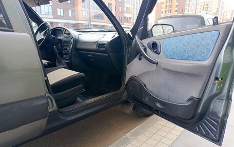 Chevrolet Niva I рестайлинг, 2005 год, 190 000 рублей, 11 фотография