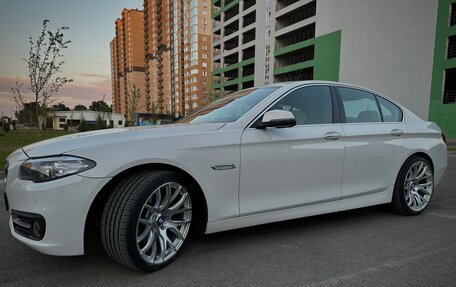 BMW 5 серия, 2014 год, 2 495 000 рублей, 3 фотография