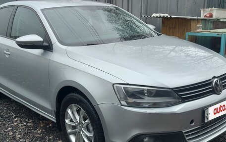 Volkswagen Jetta VI, 2014 год, 960 000 рублей, 2 фотография
