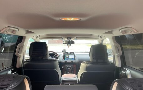Toyota Land Cruiser Prado 150 рестайлинг 2, 2017 год, 4 850 000 рублей, 15 фотография