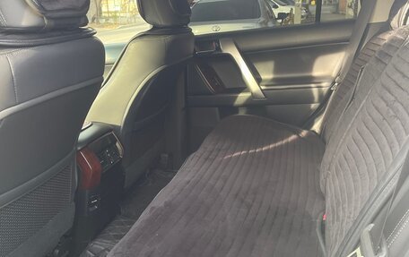 Toyota Land Cruiser Prado 150 рестайлинг 2, 2017 год, 4 850 000 рублей, 21 фотография