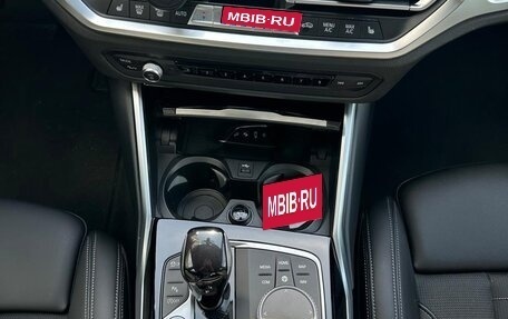 BMW 3 серия, 2021 год, 4 000 000 рублей, 15 фотография
