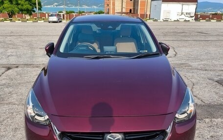 Mazda Demio IV, 2018 год, 1 500 000 рублей, 1 фотография