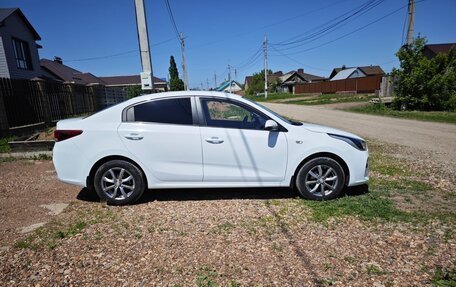 KIA Rio IV, 2017 год, 1 280 000 рублей, 2 фотография
