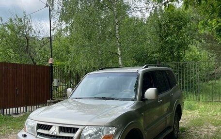 Mitsubishi Pajero III рестайлинг, 2006 год, 800 000 рублей, 4 фотография