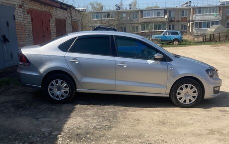 Volkswagen Polo VI (EU Market), 2015 год, 870 000 рублей, 3 фотография