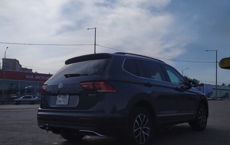 Volkswagen Tiguan II, 2021 год, 2 850 000 рублей, 4 фотография
