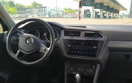 Volkswagen Tiguan II, 2021 год, 2 850 000 рублей, 7 фотография