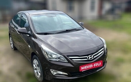 Hyundai Solaris II рестайлинг, 2015 год, 940 000 рублей, 2 фотография