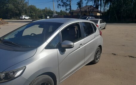 Honda Fit III, 2017 год, 750 000 рублей, 6 фотография