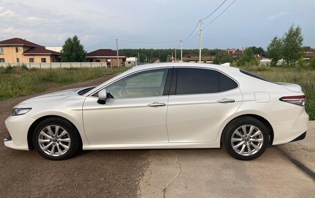 Toyota Camry, 2018 год, 2 750 000 рублей, 8 фотография