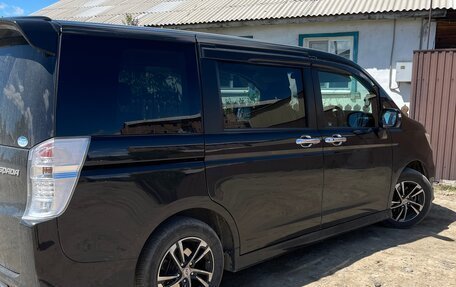 Honda Stepwgn IV, 2011 год, 1 800 000 рублей, 3 фотография