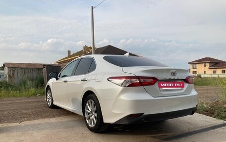 Toyota Camry, 2018 год, 2 750 000 рублей, 6 фотография