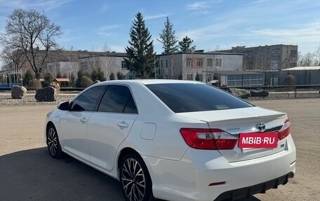 Toyota Camry, 2012 год, 1 800 000 рублей, 4 фотография