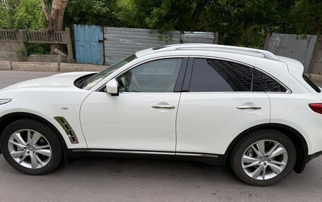 Infiniti QX70, 2014 год, 3 000 000 рублей, 4 фотография