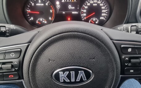 KIA Sportage IV рестайлинг, 2017 год, 2 600 000 рублей, 5 фотография
