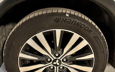 Mitsubishi Outlander III рестайлинг 3, 2019 год, 2 450 000 рублей, 3 фотография