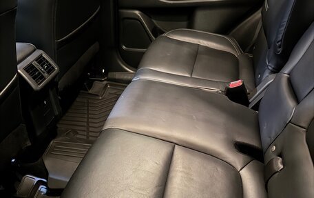 Mitsubishi Outlander III рестайлинг 3, 2019 год, 2 450 000 рублей, 15 фотография
