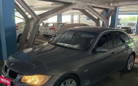 BMW 3 серия, 2005 год, 660 000 рублей, 2 фотография