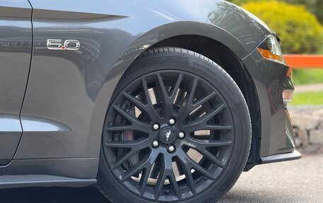 Ford Mustang VI рестайлинг, 2018 год, 4 999 000 рублей, 3 фотография