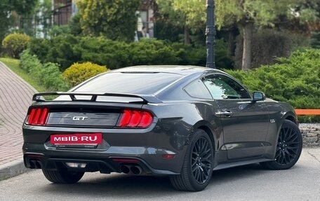 Ford Mustang VI рестайлинг, 2018 год, 4 999 000 рублей, 2 фотография