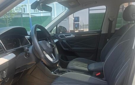 Volkswagen Tiguan II, 2021 год, 2 460 446 рублей, 8 фотография
