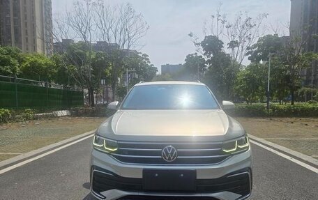 Volkswagen Tiguan II, 2021 год, 2 460 446 рублей, 5 фотография