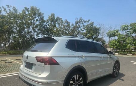 Volkswagen Tiguan II, 2021 год, 2 460 446 рублей, 4 фотография