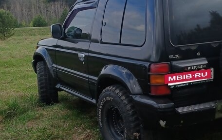 Mitsubishi Pajero III рестайлинг, 1994 год, 650 000 рублей, 15 фотография